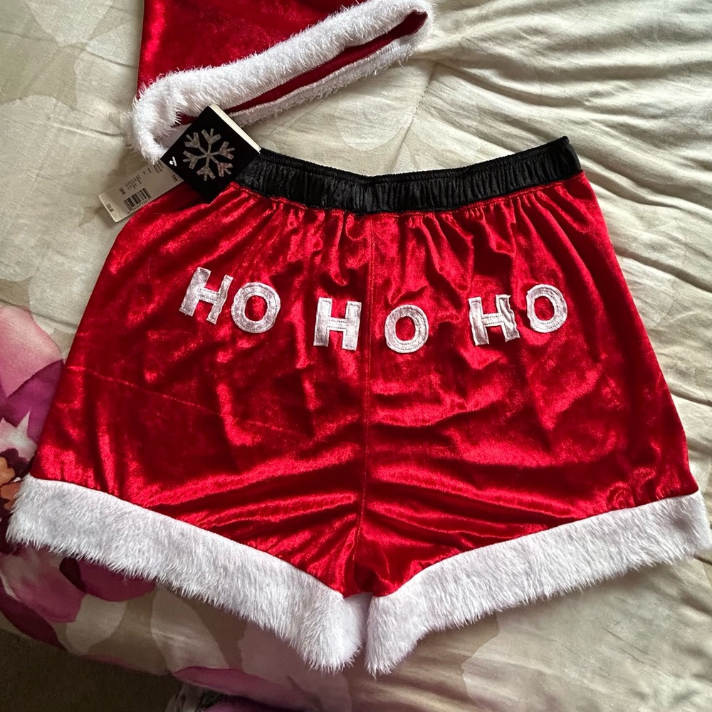 Men’s Velvet Santa Shorts with White Trim